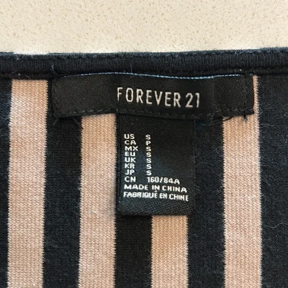 Forever 21 Striped cream and black Peplum Shirt XS - Picture 4 of 5